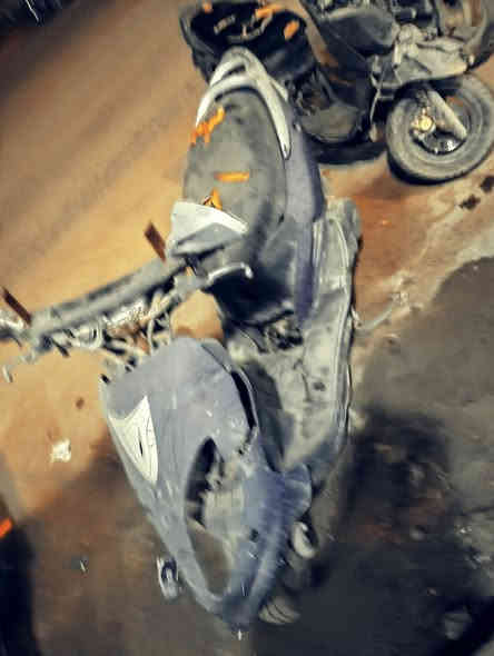 سلام عليكم درجة البيع جوم حديد السعر 200وبيه مجال عطلت وتركته بيه مجال حك الجيه المكان دوانيه قضاء الشاميه الرقم ***********
