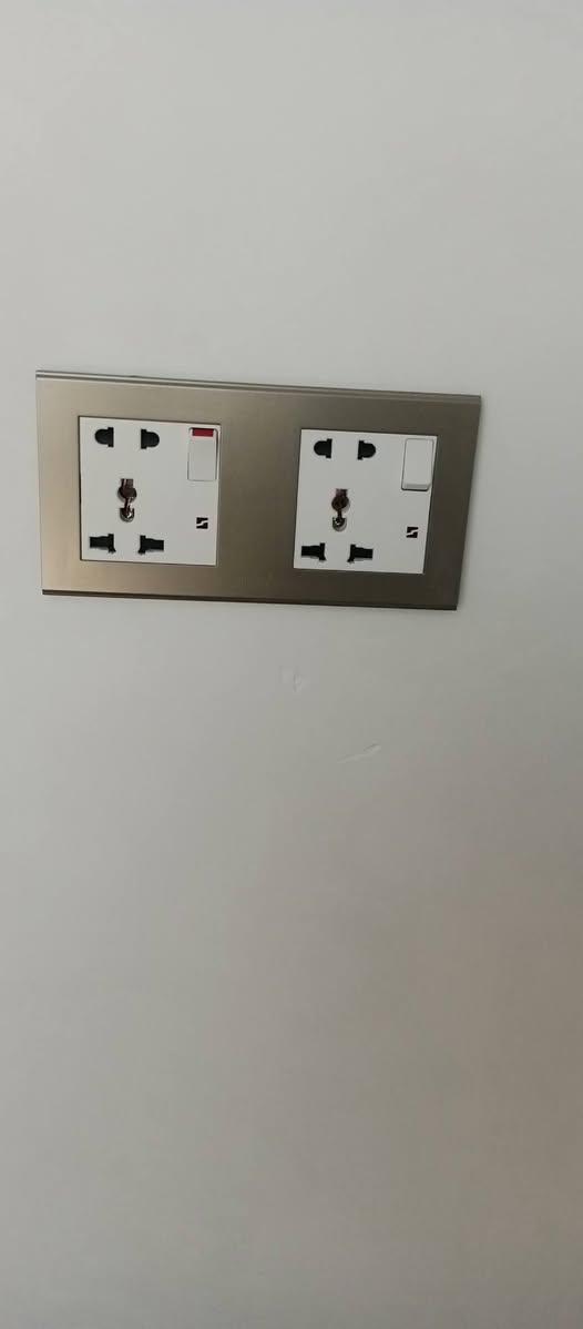 ابومسلم الكهربائي لجميع التأسيسات الكهربائيه بكل انواعها عمل مميز وحسب طلب الزبون وبأسعار مناسبة ماعليك الا الاتصال او مراسله الصفحه***********واتساب او إتصال
