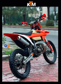 للبيع  قفاز KTM خبط  محرك 250  موديل 2024  داخل داتشو ستعرض بغداد  كفا...
