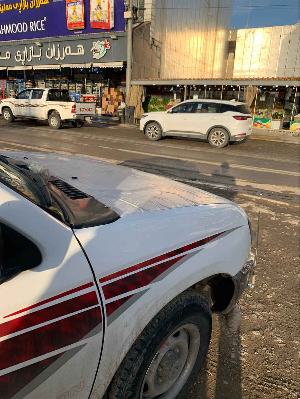 نیسان ٢٠٠١ تەبرید و پاوەر 
بە شەرتی هەموو شتێک تەبرید و تەقەو ڕەقەی بەشەرتە
وردە و مردەی هەیە و یەک چەمەلەخی لای سەکنی بۆیاخە
ئارم پلاستیکی سلێمانی 
بەس واتسئەپ و ڤایبەر ئیش ئەکات *********** السليمانية, العراق
