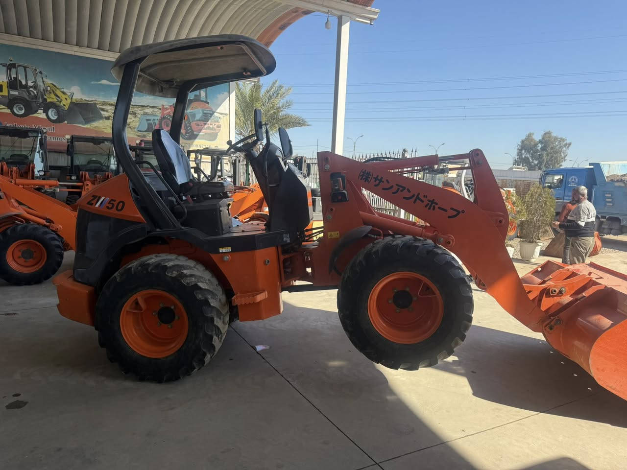 #اعلان 🛑
Wheel loader hitashi zw50
شفل هيتاشي 50 بحالة جيده جداً دخول جديد غير مستخدم بالعراق عدد ساعات العمل  6000  وارد يابان موديل 2016
للاستفسار
***********
***********
