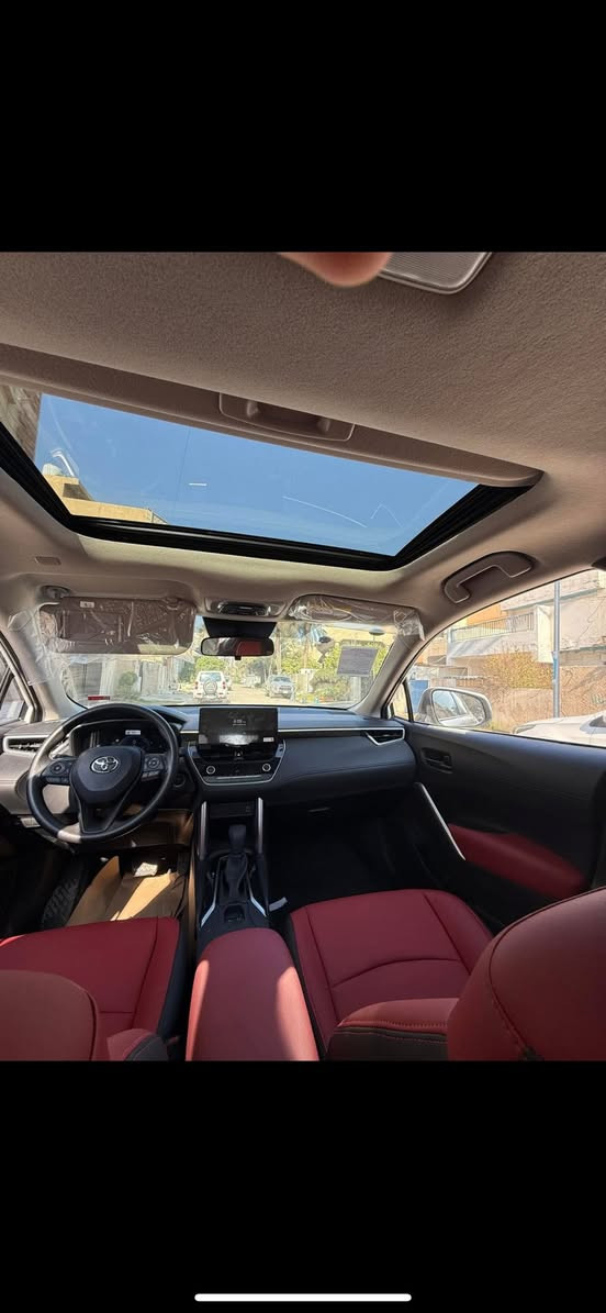 السلام عليكم 
تويوتا كورلا كروس 2023 خليجيه هايبرد تجميع مكينه 2000 ماشيه 59الف فول السياره بصمه فتحه شاشه كامره دواره كشنات جلد داخل احمر حمالات زعانف أرضيات لد متغير تبريد قطعتين أربعه جام اوتو رادار امامي تحديد مسار كار بلي تحكم مقود قياده ذاتيه   كير مكينه بطاريه مكفول رقم بغداد باسمي بيها بلجاملغ الامام تصليح pdr بدون فتح اي شي بدون صبغ كامله السعر 160وبيها مجال مكاني بغداد الدوره ***********
