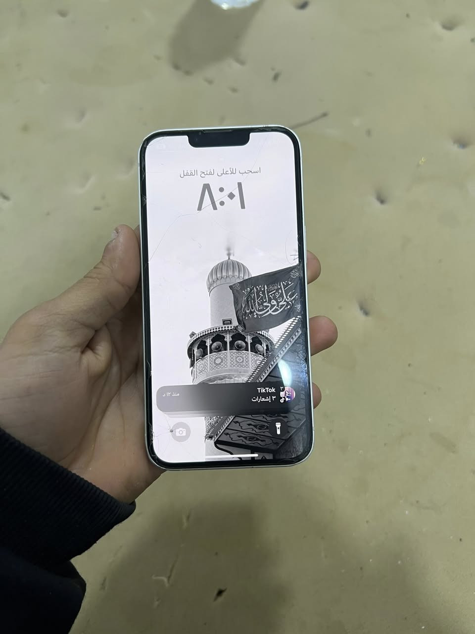 IPhone 13
للبيع 
الجهاز نضيف ما مفتوح ولا بدل شاشه ٣ خيارات 
الـ ايسي متوقف 
تذبلك ٦٠ الف ع جهاز يرجع جديد 
للتواصل واتس : ***********

