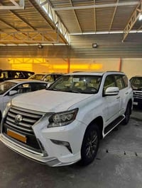 لكزز GX460  موديل 2018 بريم بريم اصل باب اول   سيارة داخل ابيض اوف واي...