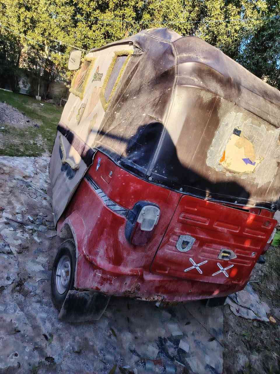 السلام عليكم  تكتك تي في اس للبيع
بدون اوراق موديل 2018 عطله بس كوره تكتك تجي وشوفه
سعر 1800 وبها مجال

رقم  
***********
