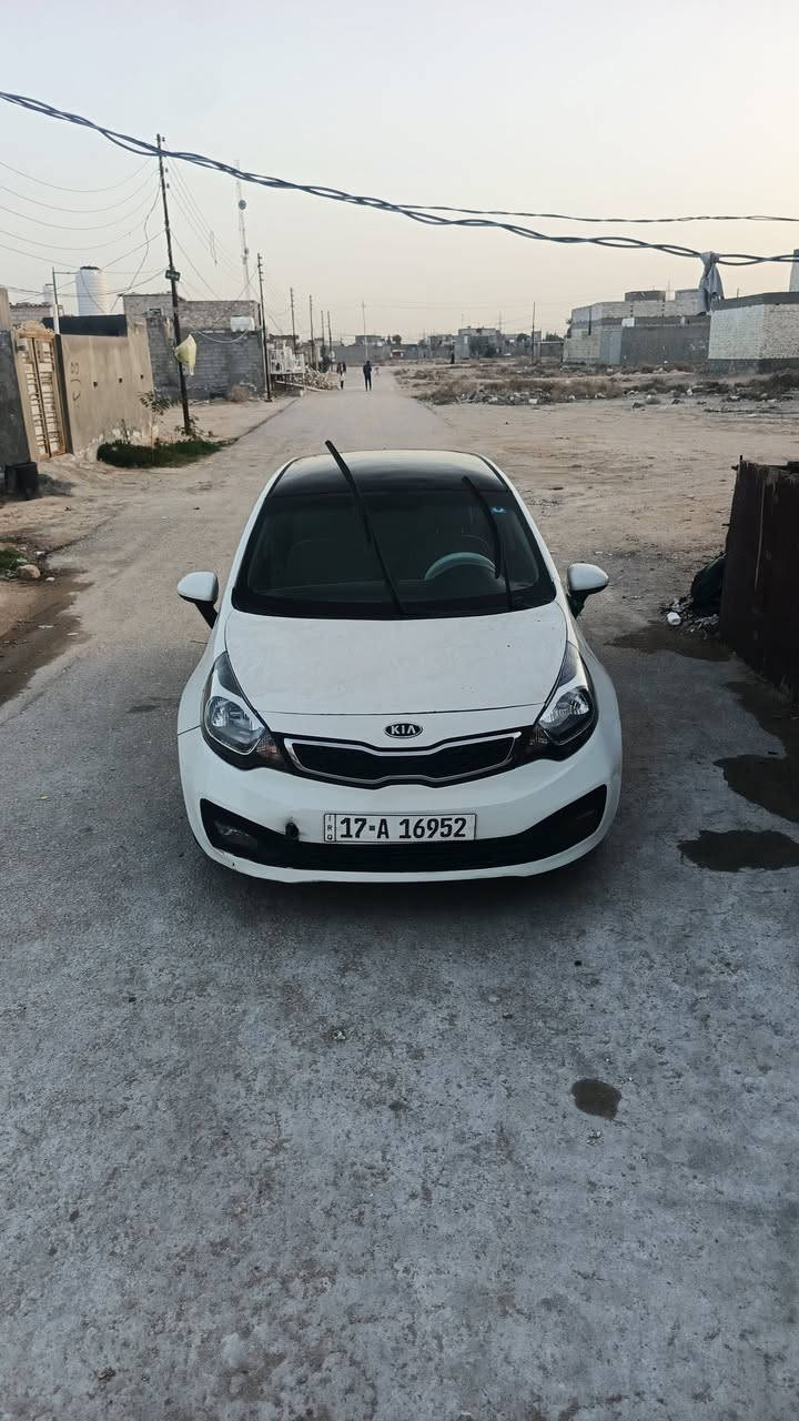 مرخصت المدير
سلام وعليكم 
كياريو 2013خليجي
مكينه1600قطرتين 
بيه جاملغين الخلفي ول امامي
رقم دولي17مثنه مالكه بل حله يريد مداور ضروري
حداديه متوصطه مكينه وكير نضاف تبرين غاز فقط
معمره ومصبوغه عام اضافه تايرات ويل شاشه جدد السياره بنجف السعر75 
***********
تجي تكلب وتفحص وتقتنع والله ومحمد وعلي وياك
