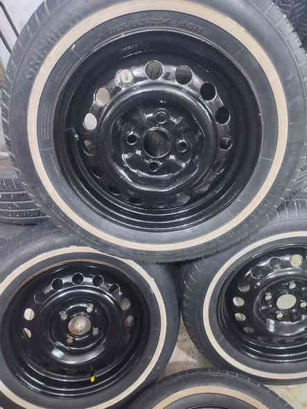 تخم ويل حديد كوري الاصلي ابو الختم حجم 14شرط الفحص بلبلنص لاعواج ولاتصليح مصبوغ فول نضافه يرهم كيه ريو أو اكسنت أو كورله قديم مع تخم تاير حجم 14.65.185ابو الخطه نضافه فوك 70بلميه بيع او مراوس السعر 200مكانق نجف مكتب الرشيد ***********
