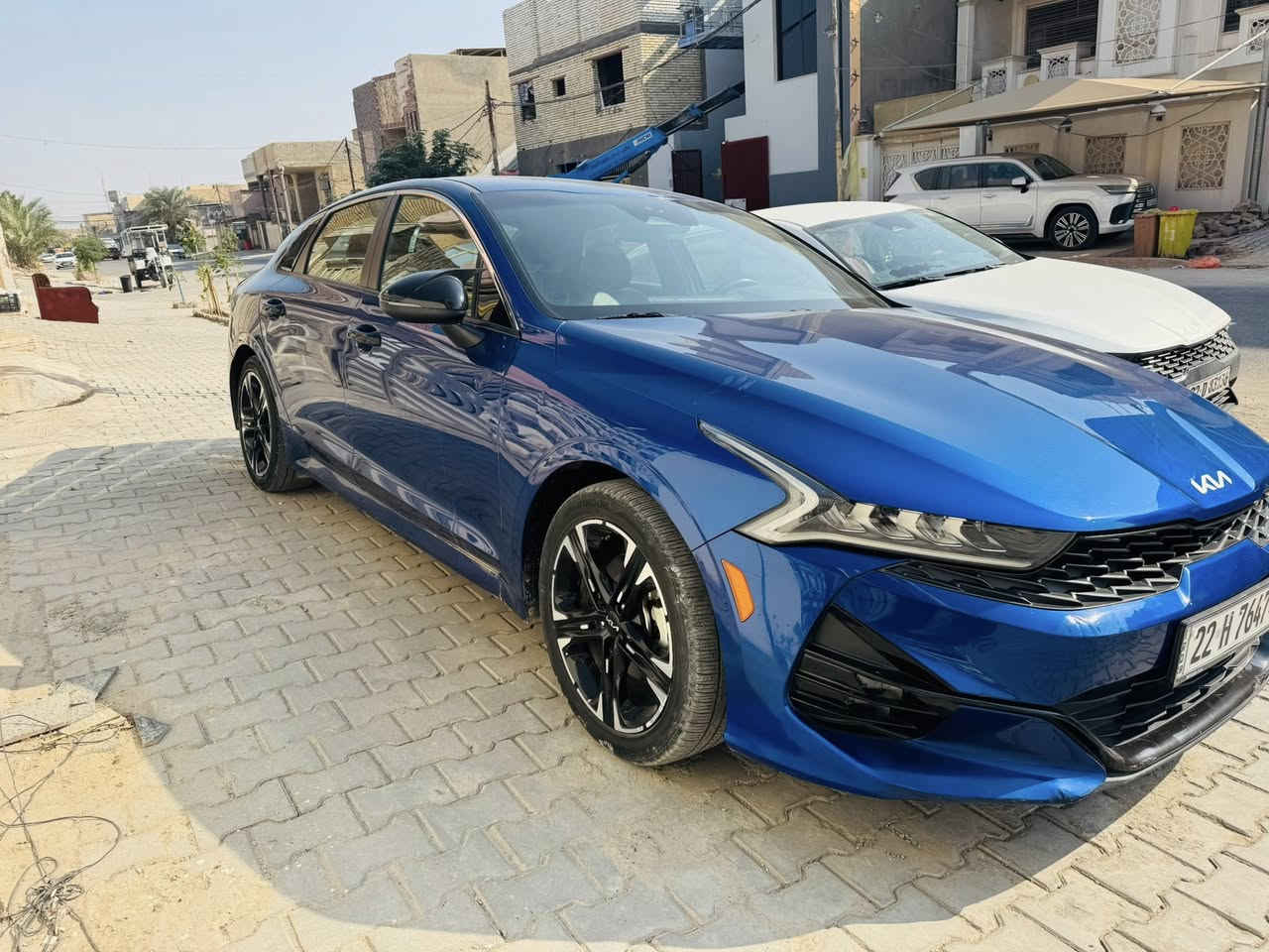 K5
وارد أمريكي gt line 
السياره مكفوله عدى دعاميه الخلفيه 
ضربته خلفيه ببدايه الغد مالت الجنطه السياره متأذي بيه فقط الدعاميه ايرباك مكفول 
بدون ايرباك 
بدون قطرة صبغ 
موديل 22 
مواصفات الجيتي لاين معروفه 
ماشيه 64k 
والسياره مكفوله من اي شي كير ومحرك وكهربائيات وحدادية 
سيارة مالت جناي بانزين محسن ودهن وكالة موتول شرط 
رقم أربيل باسمي تحويل مباشر 
مكانه بلنجف *********** السعر 193 بيه مجال
