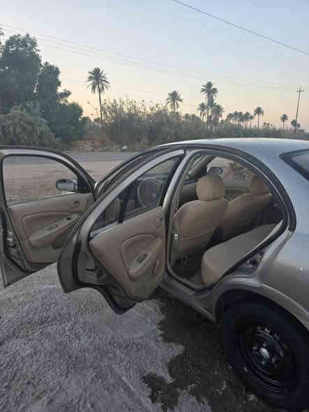 سلام عليكم 
موديل 2012
رقم نجف
بيها بنيد وجاملغ تبديل 
الجاملغ الأيمن صبغ 
القماره بيها جرد 
محرك وكير جدد
تخم تاير 
***********
اخون مكلف بل النشر 
خابر عل السعر
