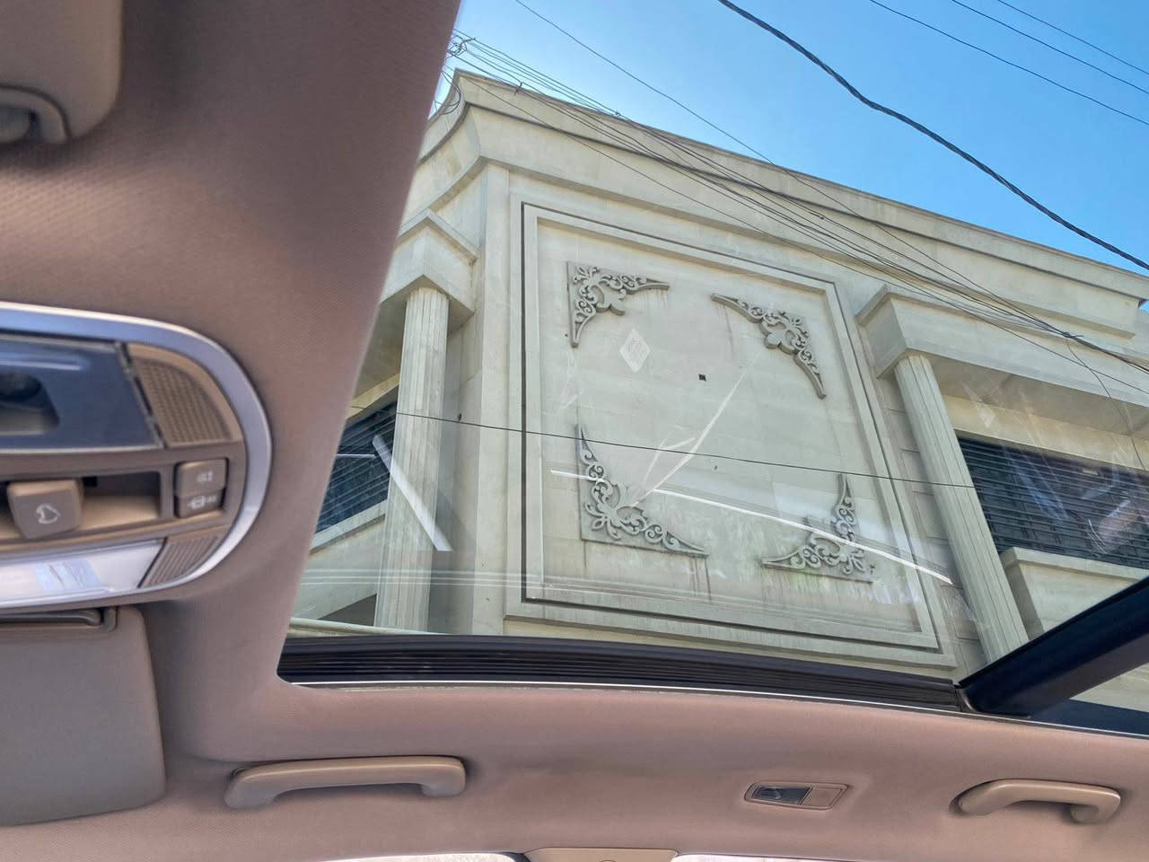 السلام عليكم توسان خليجي موديل 2019 مكفوله من الصبغ فول مواصفات 1/1رقم بغداد بأسمي العنوان بغداد للاستفسار ***********
