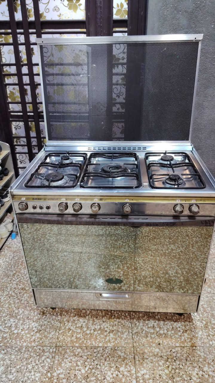 ياالله
سلام عليكم 
طباخ گريازي مصري الاصلي استخدام كلش قليل 
شرط الفحص تفحص وتشوفه واقتنع بيه يلا تأخذه 
ماخذه ب550 صارله ثلاث اشهر رايده ب200 لغرض ضرف معين 
للاستفسار *********** 
الفداء شارع ابولبنان
