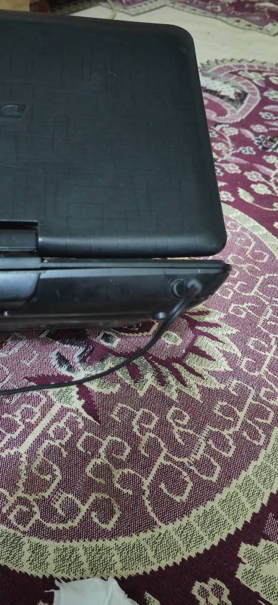 السلام عليكم..ديفيدي محور خاص للتنصيب وباشارات كبيرة وحقيقية ماخوذ من فايندر نوع بريميوم الغني عن التعريف.. يعمل بفولتية 12 فولت وبعدة ريموتات.. تم عمله باحترافية عالية وتعديل من قبلي.. السعر 50 الف دينار.. لايوجد توصيل.. مكاني الحلة شارع الشاوي ***********
