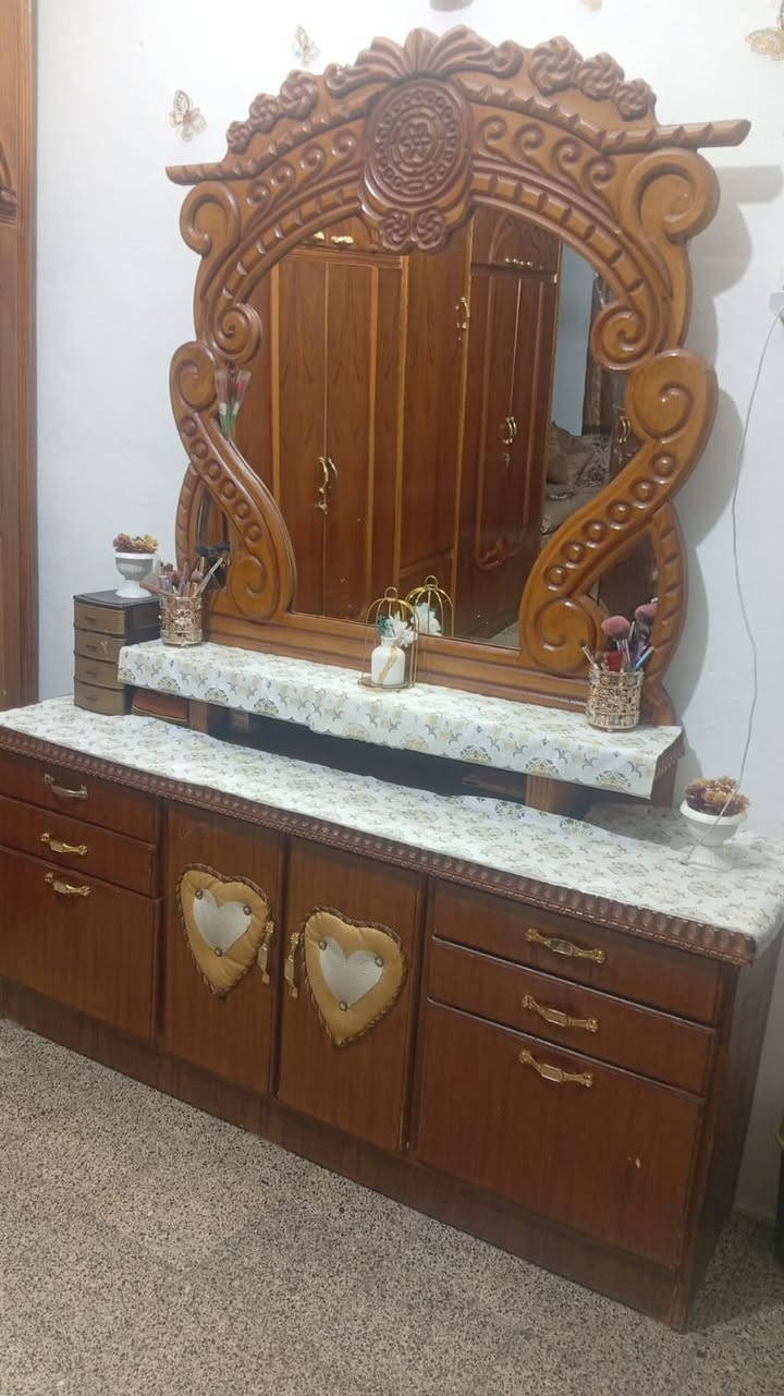 السلام عليكم
غرفه نوم للبيع
ادفع سعر عجبني ابيعك
الهاتف ***********
