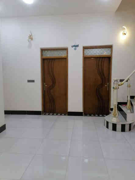 بيت للبيع  ناصريه ثوره مساحه ١٦٥م طابقين كونكريت الاول غرفتين وصاله واستقبال ومطبخ حار وبارد وصحيات والطابق ٢غرفتين وصاله وصحيات درج دوار
سعره ٢٦٠مليون
للإستفسار *********** او الرقم *********** مكتب نجمة الابداع للعقار
