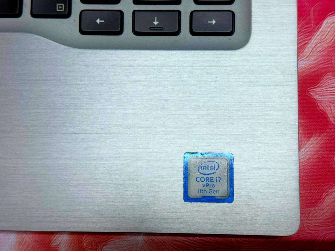 عروض النااار 🔥🔥 مناسب للبرامج الهندسية مثل الاوتوكاد و العاب البوبجي. 
لابتوب دل سلم رفيع جدا من فئة  الجيل الثامن و لمس قلاب 360 درجة ورام 16 كيكا  و هارد 256 ssd M.2 NVMe  بنظافة عالية. 

💭 مواصفات اللابتوب⚡⚡⚡⚡ ⬇️

Dell Latitude 7400 2in 1 
Core i7 - 8 th 
Ram: 16 GB 
Hard: 256 GB - SSD
Graphic card: Intel (R) HD Graphics 620 - 8 GB
Screen: 14 Inches 
Keyboard: English - Arabic

لابتوب Dell Latitude 7400 2in 1 
كوراي 7 - الجيل الثامن
رام: 16 كيكا 
هارد: 256 كيكا - SSD
كرت شاشه داخلي 8 كيكا 
حجم الشاشه 14 انج لمس
كيبورد ضوئي - ليزري ( عربي - انكليزي) شاشة لمس
السعر: ٤٥٠ الف دينار فقط.

🎁🎉  الهدايا والملحقات 🎉🎁

♡ حقيبة
♡ ماوس 
♡ شاحنة 

⭐️ يوجد توصيل لجميع محافظات العراق 🚚
♡ 5 ألف لبغداد.
♡ 7 ألف لجميع المحافظات.

📝 للحجز والاستفسار، 
يرجى التواصل معنا عبر ماسنجر الصفحة
او عبر الواتساب: ***********
🤝 مركز نانو تكنولوجي 
لبيع وشراء اللابتوبات المستخدمة في العراق
العنوان: بابل - المحاويل - حي الاسرة 

ضمان من اي عطل لعشرة أيام لجميع القطع.
