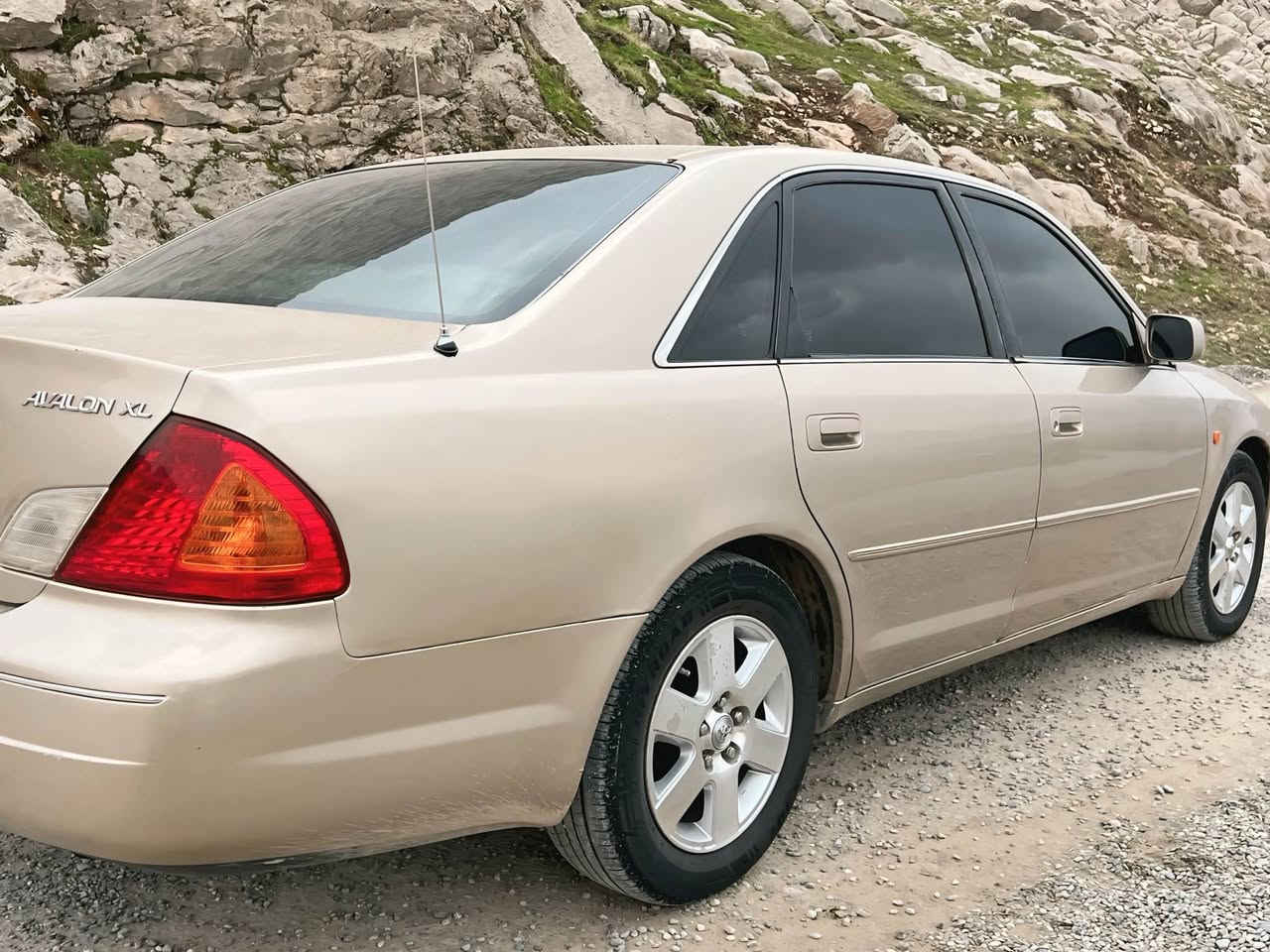 (SOLD) ‎ئەڤەلۆن ۲٠٠۱ 
مەکینە ۳٠٠٠ محەسەن
٤ پارچەی هەیە پشت و پێش کەپس
نرخ ۷۸ معامەلە
***********‎ رانية, السليمانية
