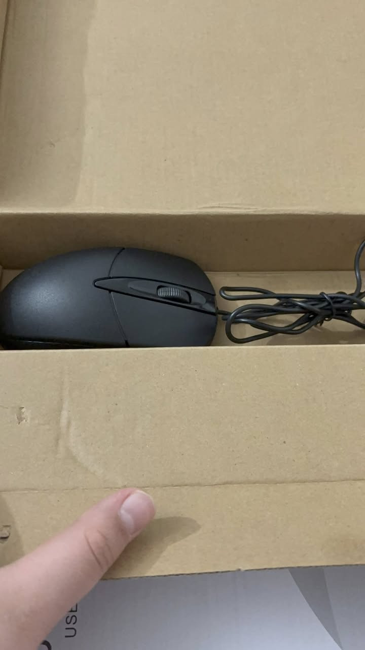 حاسبه للبيع نضيفه جديده ماوس وشاحنه السعر 60 بي مجال الاستفسار ***********
