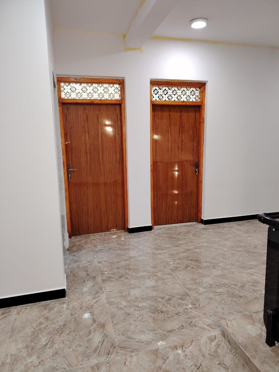 بيت  للبيع 

المساحه - 100م 

العنوان -  حي اور الثانيه مقاطعه 36 قرب سايدين الموحيه 
تفاصيل البناء - طابقين  مسلح حديث 
ط1 - غرفه +صاله+استقبال+مطبخ+صحيات
ط2 - غرف عدد2 +صاله+صحيات 

للمزيد من المعلومات يمكنكم التواصل معنا 
على صفحة الفيس بوك ( المثنى للعقار) 
او الاتصال على الرقم التالي 
ابو سيف  ***********
ابو سيف2  *********** 
للمزيد من العروض الدخول على الرابط
https://web.facebook.com/groups/353423759199621
او قناتنا على اليوتيوب
https://youtu.be/wNJnyaBvaoU ناصرية, ذي قار
