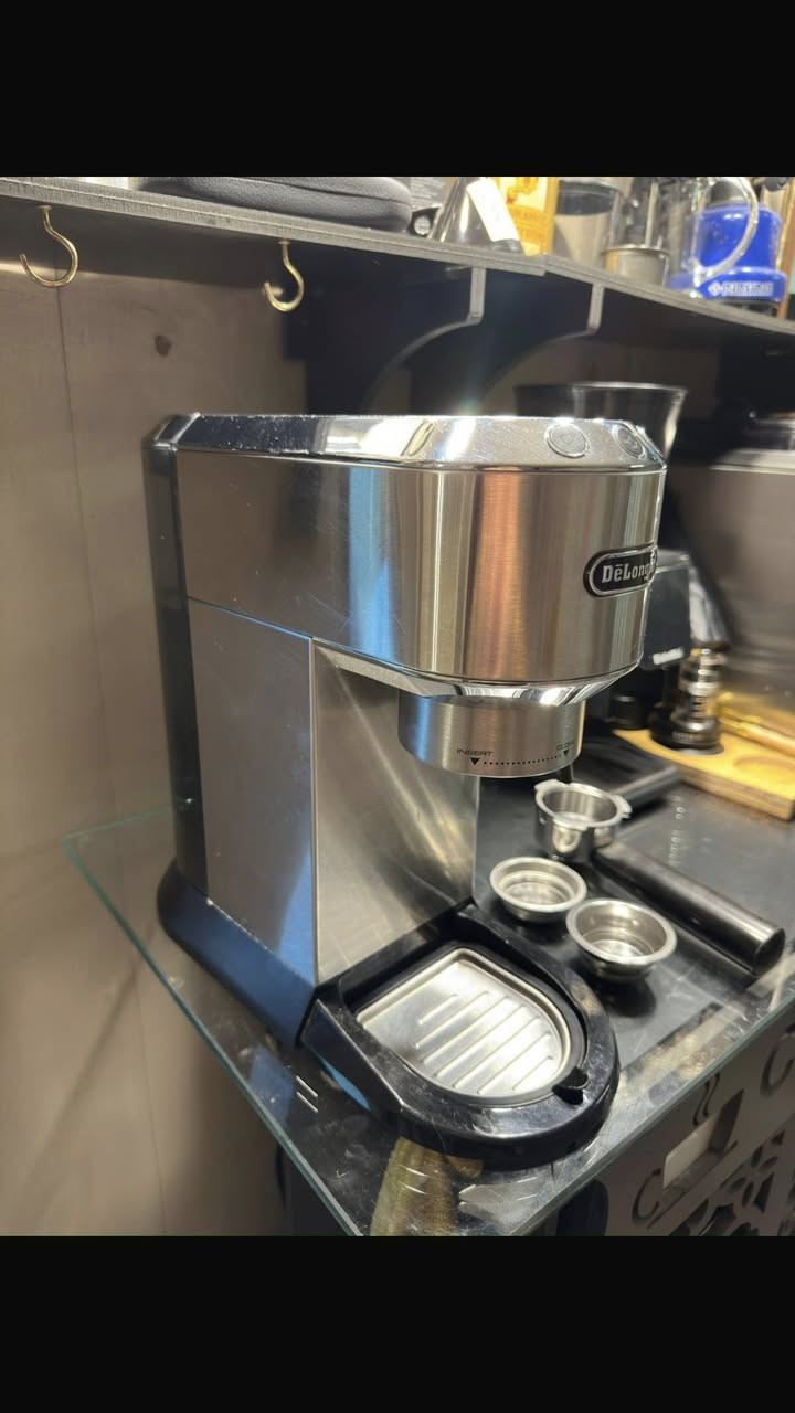 السلام عليكم دلونجي استخدام شخصي نضيف جدا
***********
