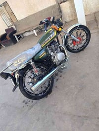 سيفان • دراجة 2024 • بلا أوراق