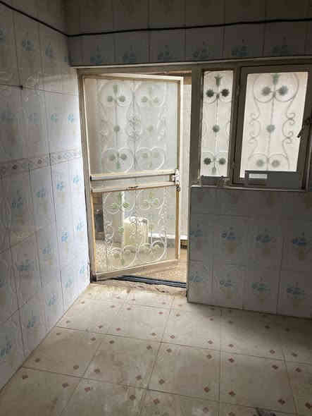 🏡 بيت للإيجار 

📍 الموقع: محيزم 4 – قريب على شارع ٨٠، من جهة شارع كربلاء.

📐 المساحة: 230 متر طابقين

🏠 المواصفات: 
• ثلاث غرف نوم
 •كراج واسع  
•هول 
• صالة 
• مطبخ 
•منور
• صحيات عدد 2 غربية وشرقية
 

📞 للاستفسار والاتصال:
‭0781 338 8328‬
رقم صاحب الدار
الايجار 450 الف وقابل للتفاوض
مكلفففف بالنشر
