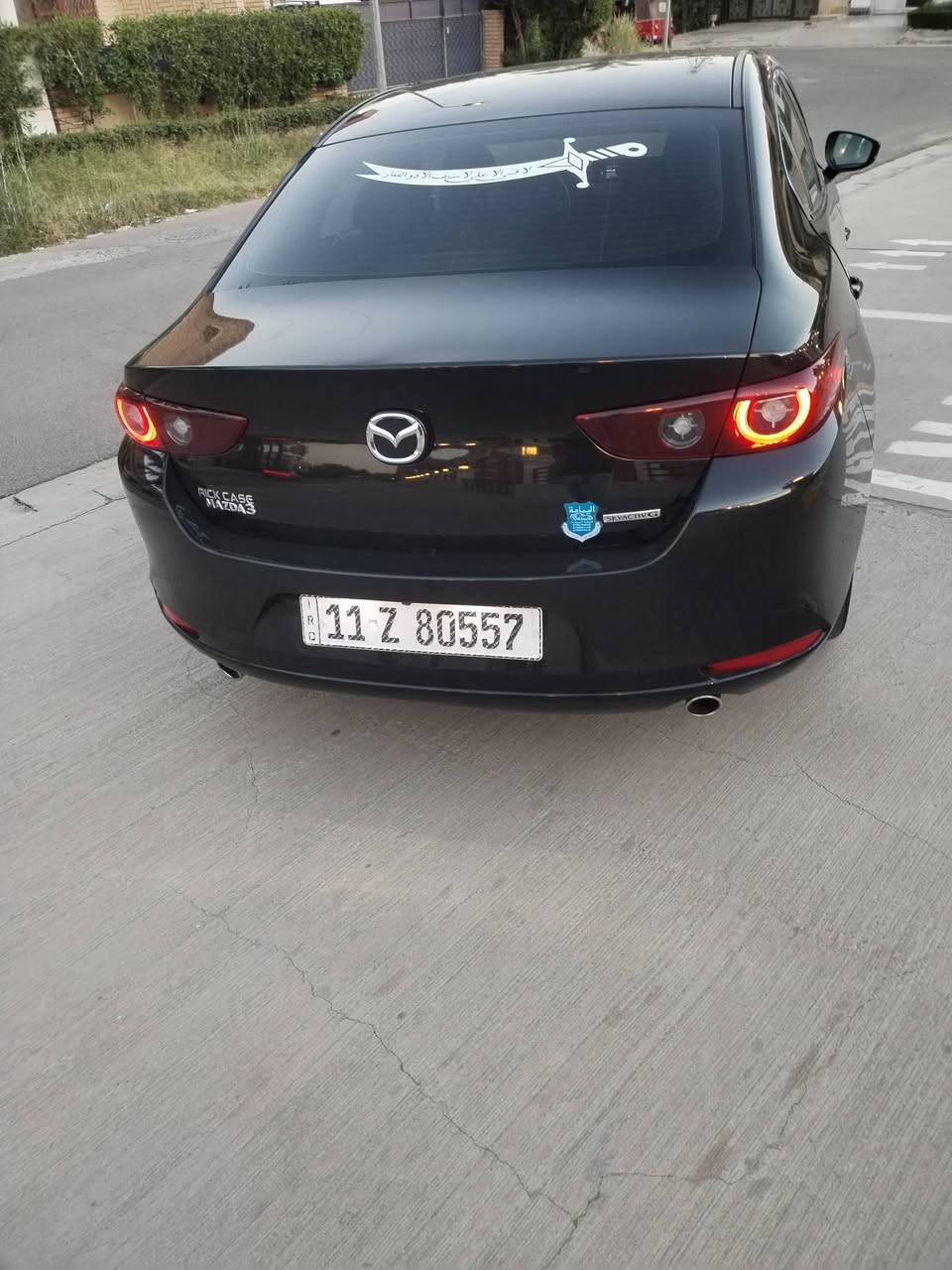 سلام عليكم للبيع مازدا 3 موديل ٢٣ ماشيه ١١ ألف حادث بنيد فقط بدون دواخل وشرط الفحص موصفات كشنات جلد دخول ذكي ويل ١٨ رادار جانبي وامامي وباقي موصفات معرفة بل مازدا بيع او مراوس بشي اقل وذا هايبر احسن سعر ١٥٥ وبيها مجال مكان سيارة بغداد كرادة ***********
