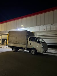 اخوان اي واحد لا سامح الله بيتو فايت علي ألمي  سيارتي حاضرة  وين ما ير...