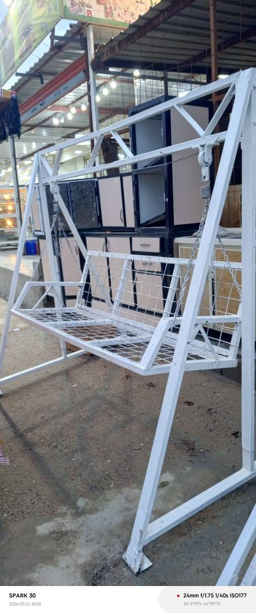 توفر مرجوحه حجم كبير عدد ٢ فول نضافه مصبوغات العنوان شهربان طريق الصدور مقابل مدرسه نوفل السياحه مجاور اسواق نوفل ***********
