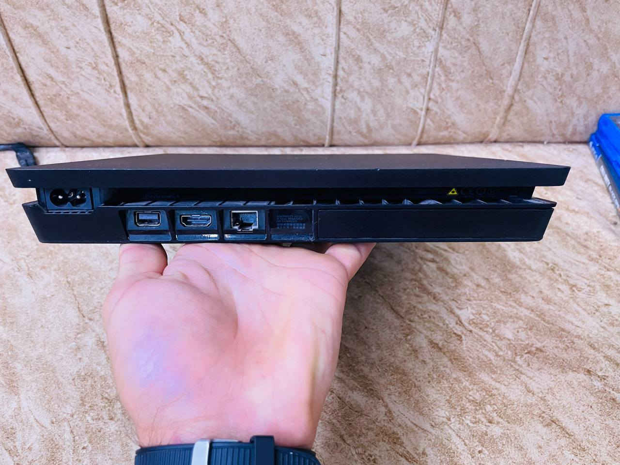 بلي 4 سلم أوربي
مع كامل ملحقات السعر 300 وبي مجال العنوان بغداد الغزالية ***********
