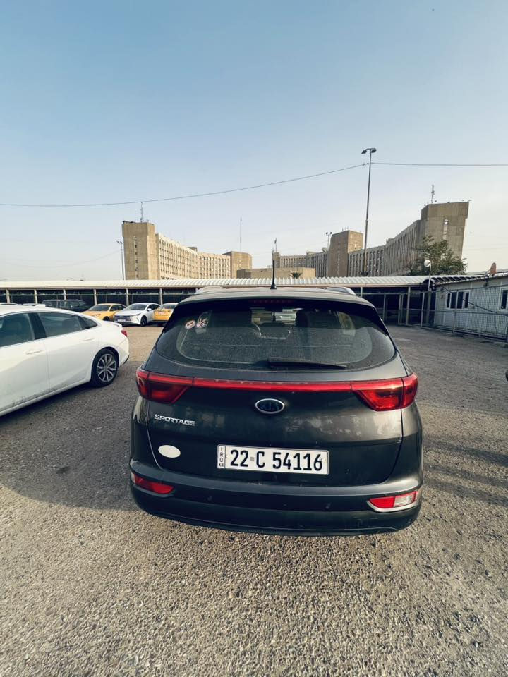 للبيع كيا سبورتج خليجي موديل 2017رقم اربيل تحويل ثاني كير مكينه كفاله مكينه 2000دوش  ابيع عل حطته سعره 155$ بيه مجال قليل لشراي مكاني بغداد / جميلة اتصال *********** غير متواجد عل فيس
