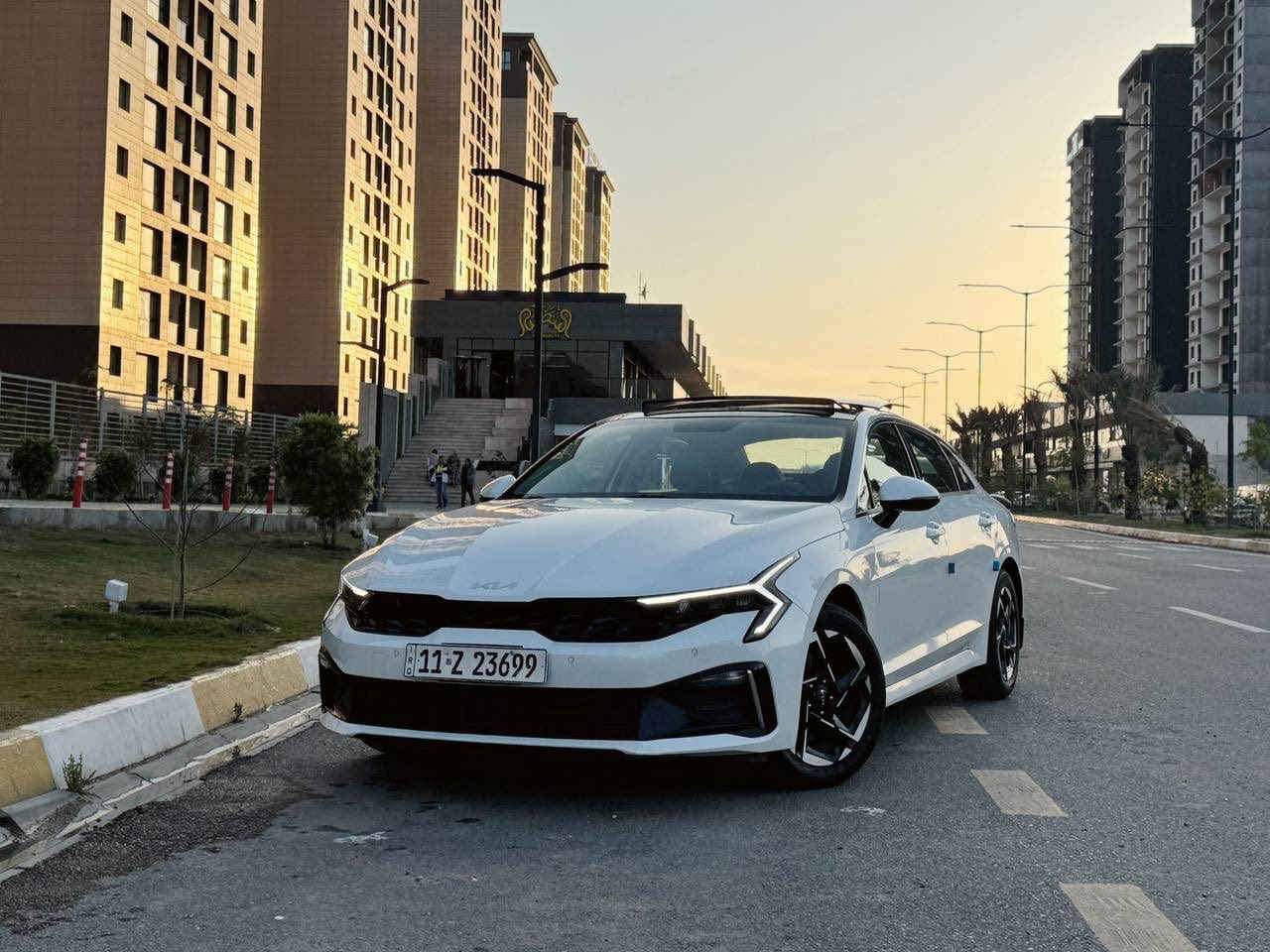 كي فايف 2025 k5 خليجي
كفالة عامة من الصبغ والتبديل والبارد 
محرك كير كهربائيات صدر كلها بلاد و100% 

 محرك 2500 

فول مواصفات 
بانوراما - كشنات جلد - تشغيل عن بعد - قطعتين تبريد - كشن كهرباء - بصمة تشغيل وابواب - دخول ذكي - شاشة جبيره متصله - اوتو هولد - حساسات امامي خلفي - اربع انظمة قيادة - مثبت سرعة - اشاير بالمري -  وبعد بيها هووواي مواصفات 
الكشنات مغلفة يعني الكشنات الاصلية ع وضع الشركة 

السيارة جديدة بمعنى الكلمة وبالواقع بعد احلى وجاهزة بدون اي نقص 
ماشية 49000 كيلو وترايها مال زيرو مامتعوبة 
 وكل التفاصيل مذكورة بالكامل 
مكانها بغداد 

‏‎السعر 229 وبيها مجال

‏‎للأستفسار هذا رقمي 
***********
