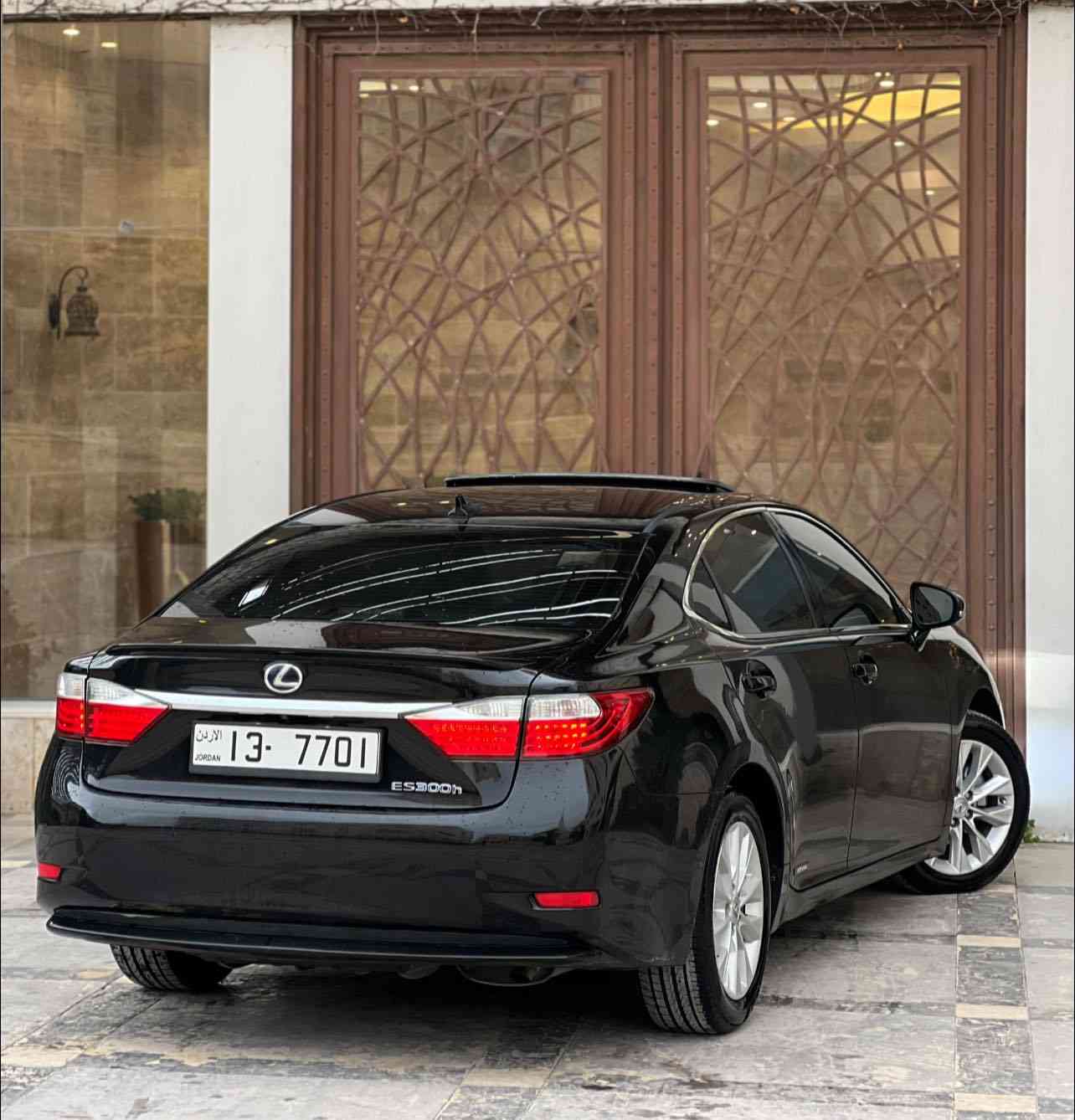 لكـزس ES 2013 ألتـرا بطاريـة مركزيّة أعلى صنف
بطاريـة مركزيـة من الشركـة // فل أعلى إضافات
المالك الثّاني منذ 6 سنوات // ولا حادث بالأردن🔥
فحص 7 جيـــد دون ملاحظات مُرفـق بالصّور
صيانـة الشركة منذ استيرادها // دون أي حوادث
فُل كامل أعلى صنـــف  // لون أسـود // ممشى 120,000
استخدام شخصـي // فورمايكا // الشاشـة الأصلية ماوس
ماتور + قير + ABS + بطارية: فحص 100%
كوشوك جديد مكفول بقيمة 310 دينار 
بطاريـة الهايبرد مركزيـة بقيمة 2450 دينار
داخليـة شركـة // كراسي مبرد ومدفّـى وكهرباء 
ذاكرة مقاعـد// مقود مدفأ // برداي خلفيـة متحركة

السعــــر : 14,700 🔥

الهاتـــف : 0770523038


**إذا كنت صاحب هذا الإعلان وتريد حذفه لأي سبب، رجاءا أرسل رسالة إلى الدعم الفني**