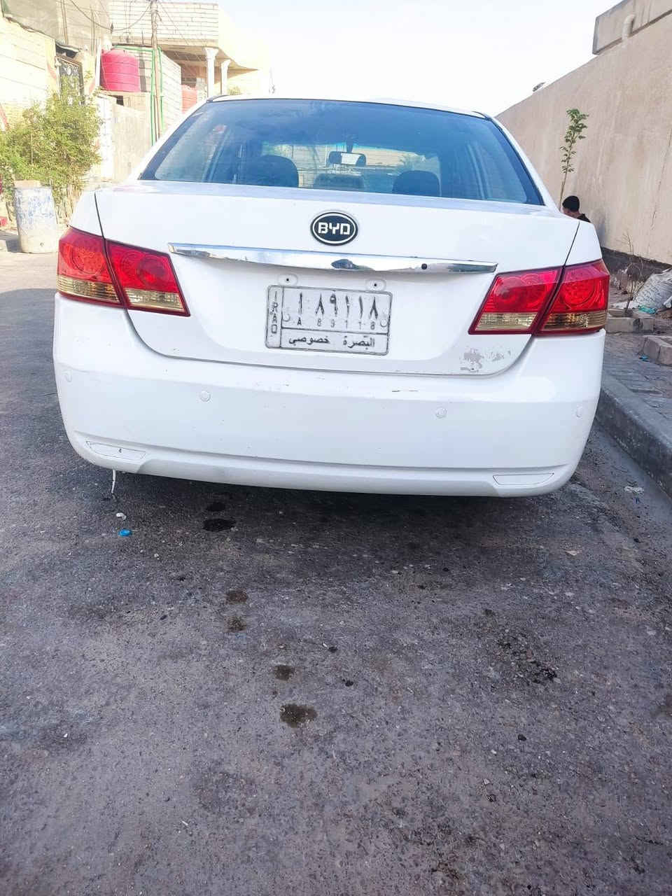 بي وايدي م 15 بيه صبغ راعيها متوفي عدهم واحد قاصم كم شهر ويبلغ محرك بيكاجو بي صوت خفيف ماعرف ماليش 
مكاني بصره السعر 35
***********
