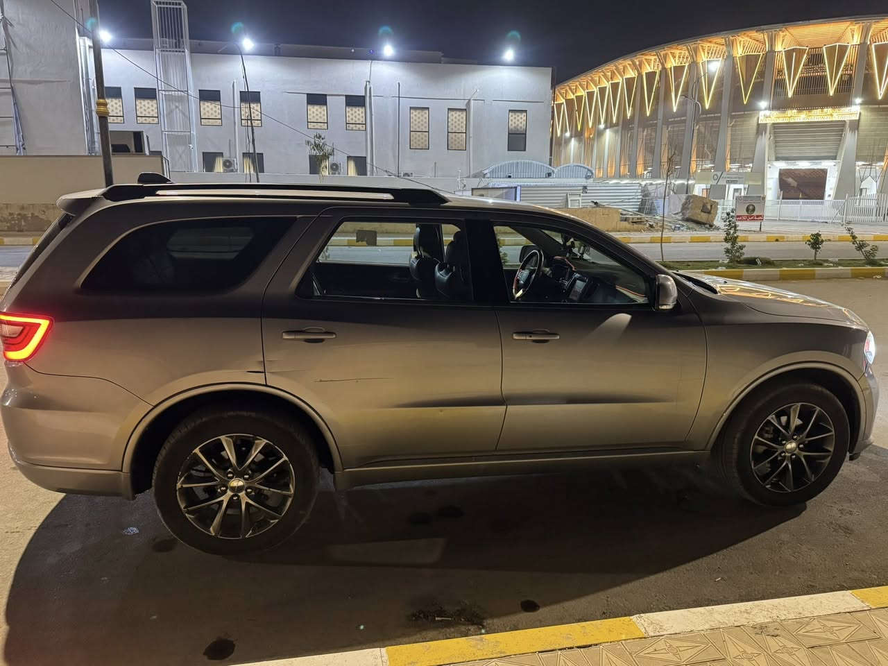 سلام عليكم دورنكو 2017 اصل ماشيه 83 الف حادثها ب امريكا تعمل وتسير شغاله السياره وبلعراق صار بيها جاملغ الخلفي المشكوك تصليح وصبغ وايضا الباب الخلفي كدام جاملغ تصليح وصبغ وباقي كفاله عامه سياره جديده بمعنى كلمه لاايرباك ولاشي مواصفات Gt فول عدا الفتحه سعرها 225 وبيها مجال 
مكان السياره ذي قار 
***********
