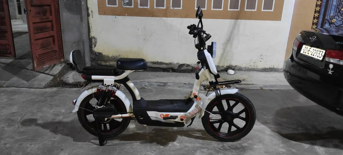 دراجه شحن للبيع موديل 2025
مابيها اي نقص كلها مكفوله بصمه تشغيل وكارت + شاشه
مكاني ديالى جلولاء 
للاستفسار ***********
