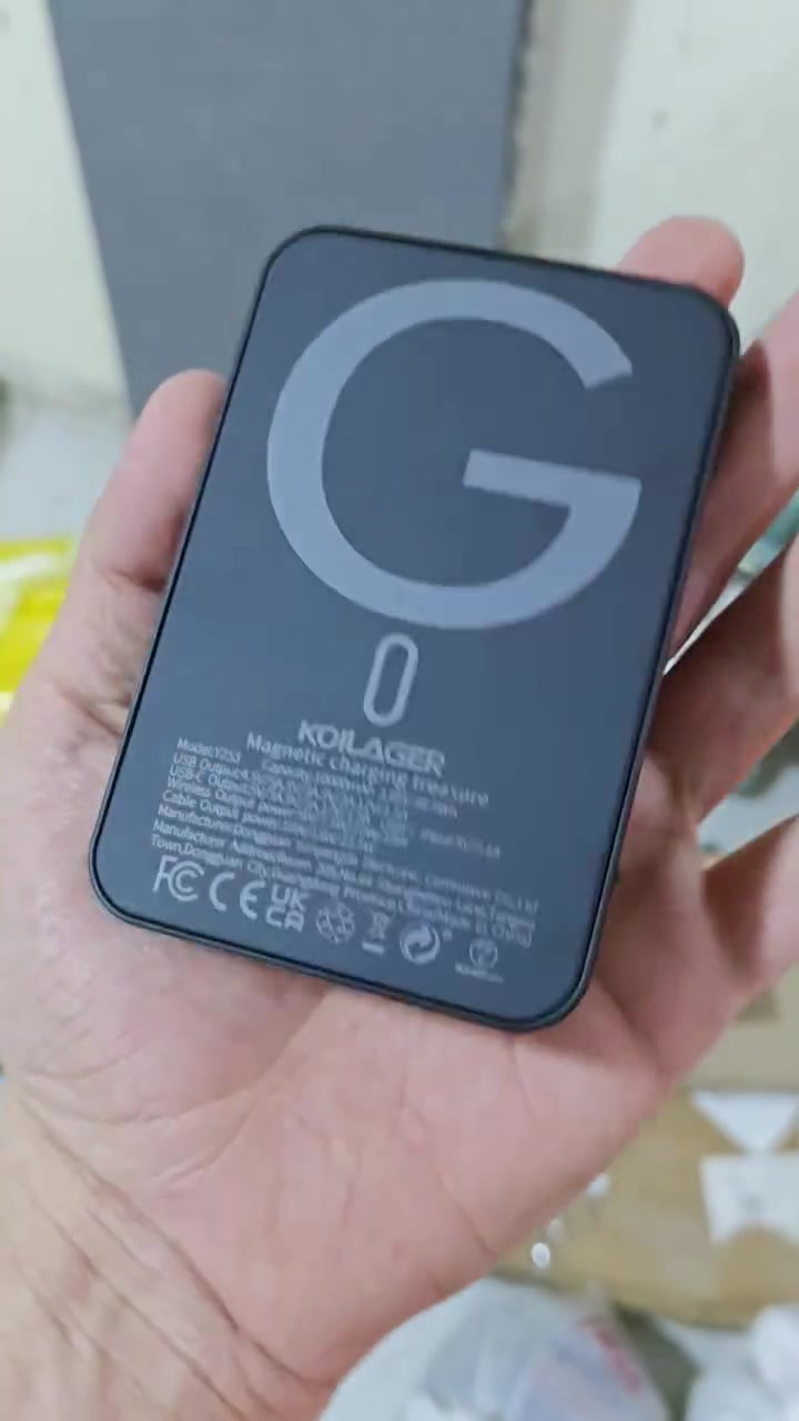 فقط جملة 
10000mah
Pd 22.5واط
Wirless charge 15 w
توضيح موجود من فيديو جديد لوك
للاستفسار ***********
