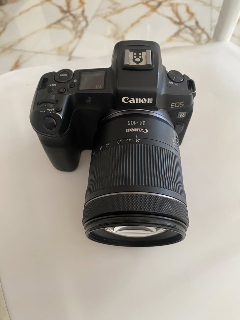 📸 للبيع
Canon EOS R + RF 24-105mm

كاميرا بحالة ممتازة جداً، مستخدمة بعناية وجاهزة للعمل مباشرة.

📦 محتويات العرض:

✅ Canon EOS R Body

✅ Canon RF 24-105mm Lens

✅ بطاريتان

✅ الشاحن الأصلي

✅ غطاء العدسة الأصلي

✅ الكارتون الأصلي

✨ كاميرا Full Frame احترافية

✨ مناسبة للتصوير الفوتوغرافي والفيديو

✨ نظيفة وخالية من المشاكل

💰 السعر: خاص

📩 للاستفسار:

***********

الجادين فقط
