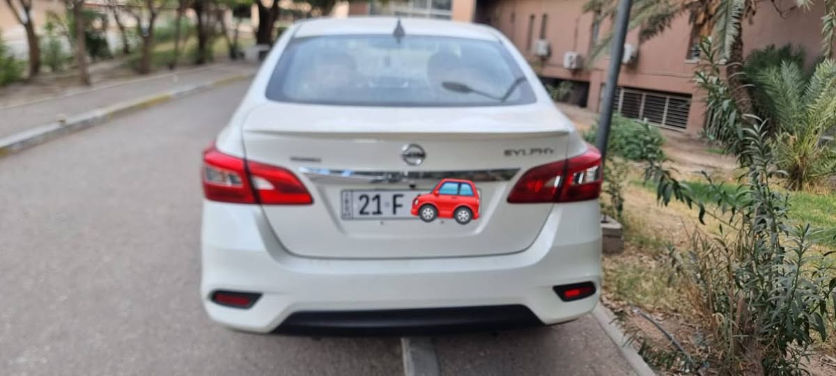 السلام عليكم للبيع سياره نيسان سيلفي تجميع الصين
موديل 2024
محرك 1600
كشنات ارضيه جلد
ماشيه 28 الف
مكفوله كفاله عامه من كلشي 
السعر 135 وبيه مجال
الاتصال واتساب ***********
