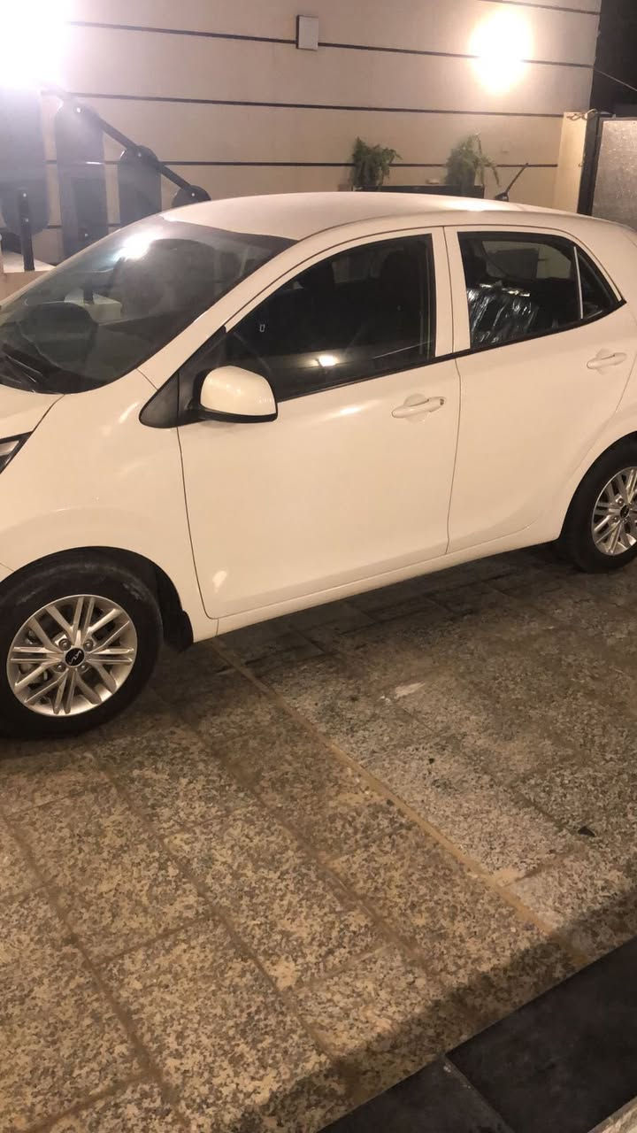 سلام عليكم للبيع فقط
كيا بيكانتو خليجي 

موديل 2023 

كفاله عامه من كلشي بحالة الزيرو

رقم بغداد 

مواصفات عاديه 

ماشيه 24 الف كيلو متر حقيقي 

سياره كلش جديده ونظيفه 

مكانها بغداد سيديه 

السعر 120 ورقه مجال كلش بسيط 

للاتصال ***********
