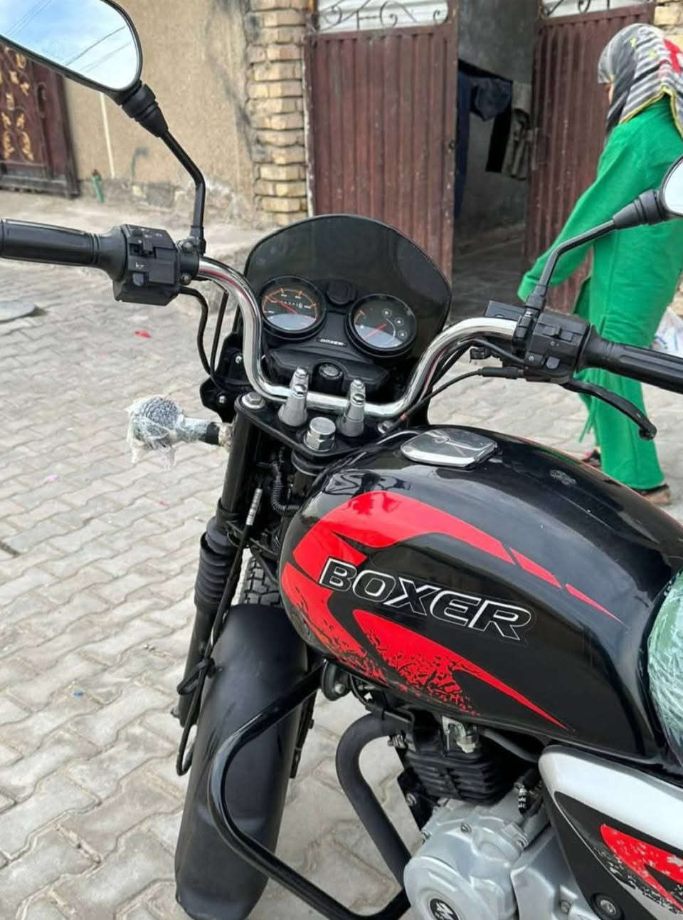 سلام عليكم دراجه لبيع رقم نكليزي شوفت عينك محتاج الله شاهد وريد بيع ابغداد المشتل ‏‪***********‬‏ ابي وتساب سعر 1800وبيهه مجال حك جيه
