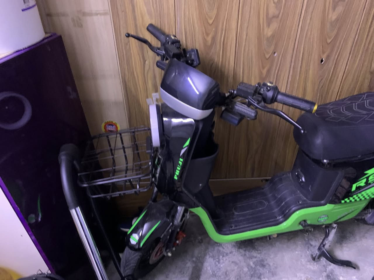 سلام عليكم البيع ار تسعه ***********
