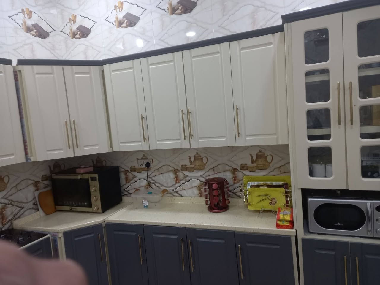 بيت للبيع200 متر قاط واحد ٢غرف وصالة واستقبال ومطبخ  و٢حمام داخلي وخارجي و٢مناور حي القصور يم معمل غاز عبعوب ارض حجي نزار الكعبي بناء سنة2022 سعر110وبيه مجال. تعال وشوف وتدلل ***********🌺***********علي الساعدي
