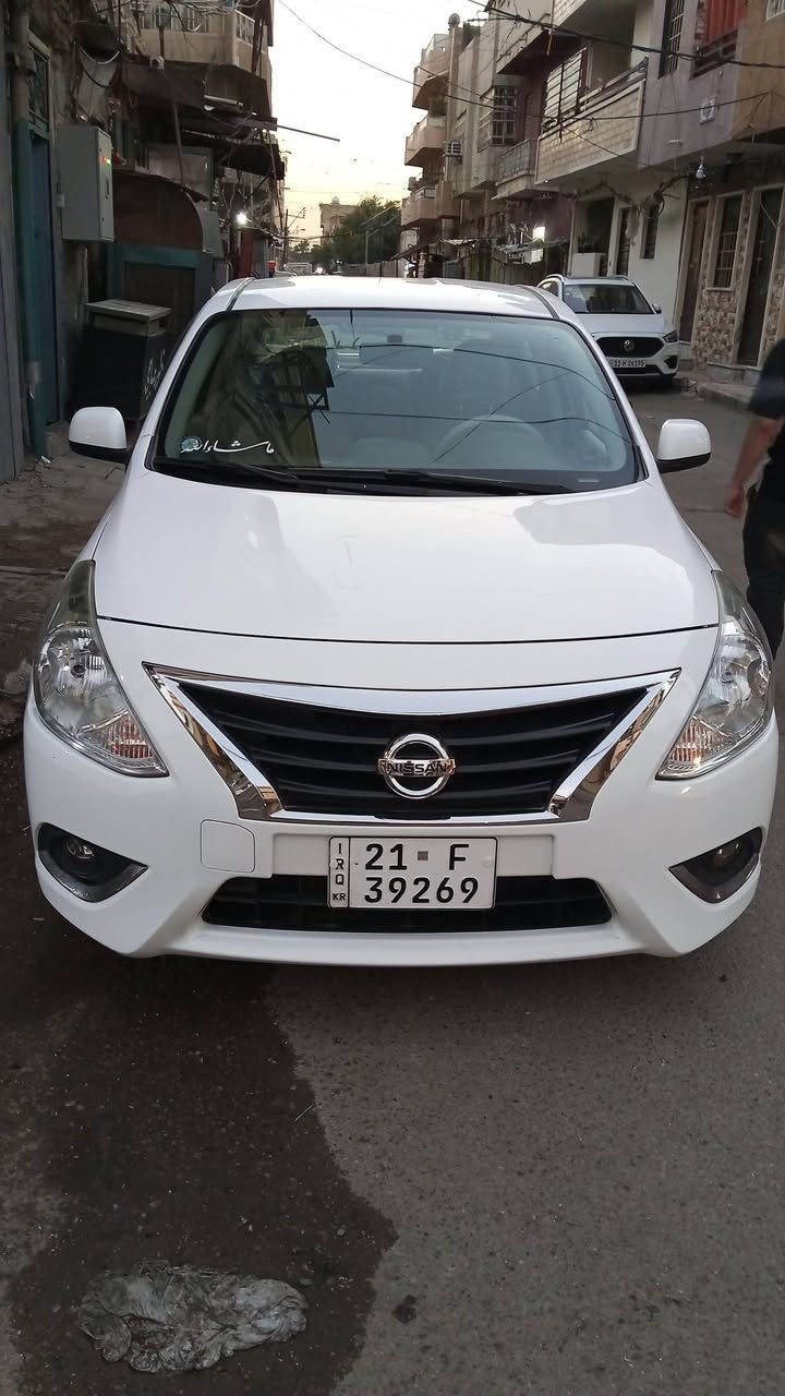 سني هندي 2021
مكفوله من صبغ وتبديل 
ماشيه 71000 قابل لزيادة
مكان بغداد حي القاهرة أو جسر موال
تريد تحويل اووكاله
السعر 115
***********
