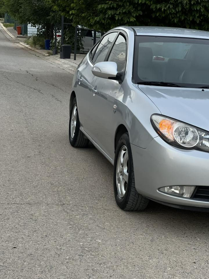 ئەڤانتی ٢٠٠٩ 
کشن هیتەر
ئیکۆیە سەیارەکە
٢ جوت تایەیە لۆک 
ئاوێنە شەفت 
لایت ڕەش
گێج وەنەوشە 
گێرو مەکینە بە شەرتی  پیاوی پیاوانە 
١٧٥ هەزار ڕۆشتوە 
بێ تەقەو ڕەقە
غایسی تیا نیە سەیارەکە
کەڤەری نەگۆڕاوە
دەعمی نیە کەپسە پێشو پشتی
کشن جلد ..دەشغوڵی زۆر جوان
ناو سنوقی سفر
٥٠ گەڵاو معامەلە 
شوێنم سلێمانیە 
0773 698 87 09
