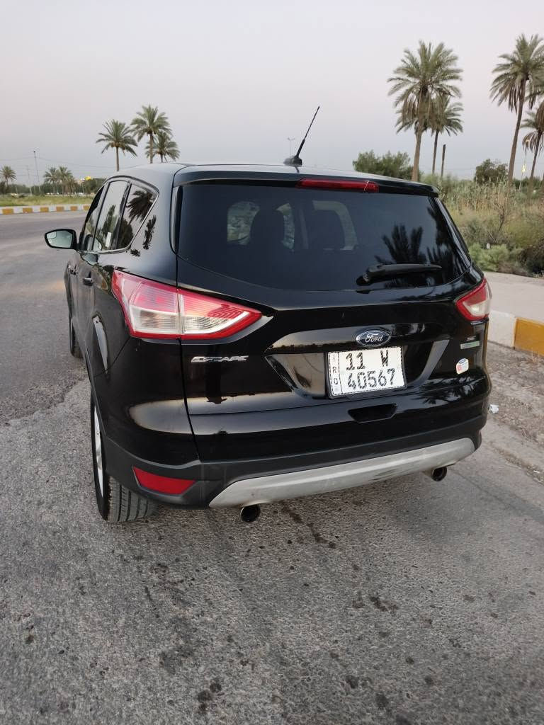 فورد سكيب وارد امريكي صبغ قطعتين  رقم بغداد انگليزي سنوية ل 28 موديل 2013 محرك 1600 تيربو جاهزة گير محرك تبريد حدادية كهربائيات مكانها حلة بيع او مراوس للاتصال *********** حلة, بابل
