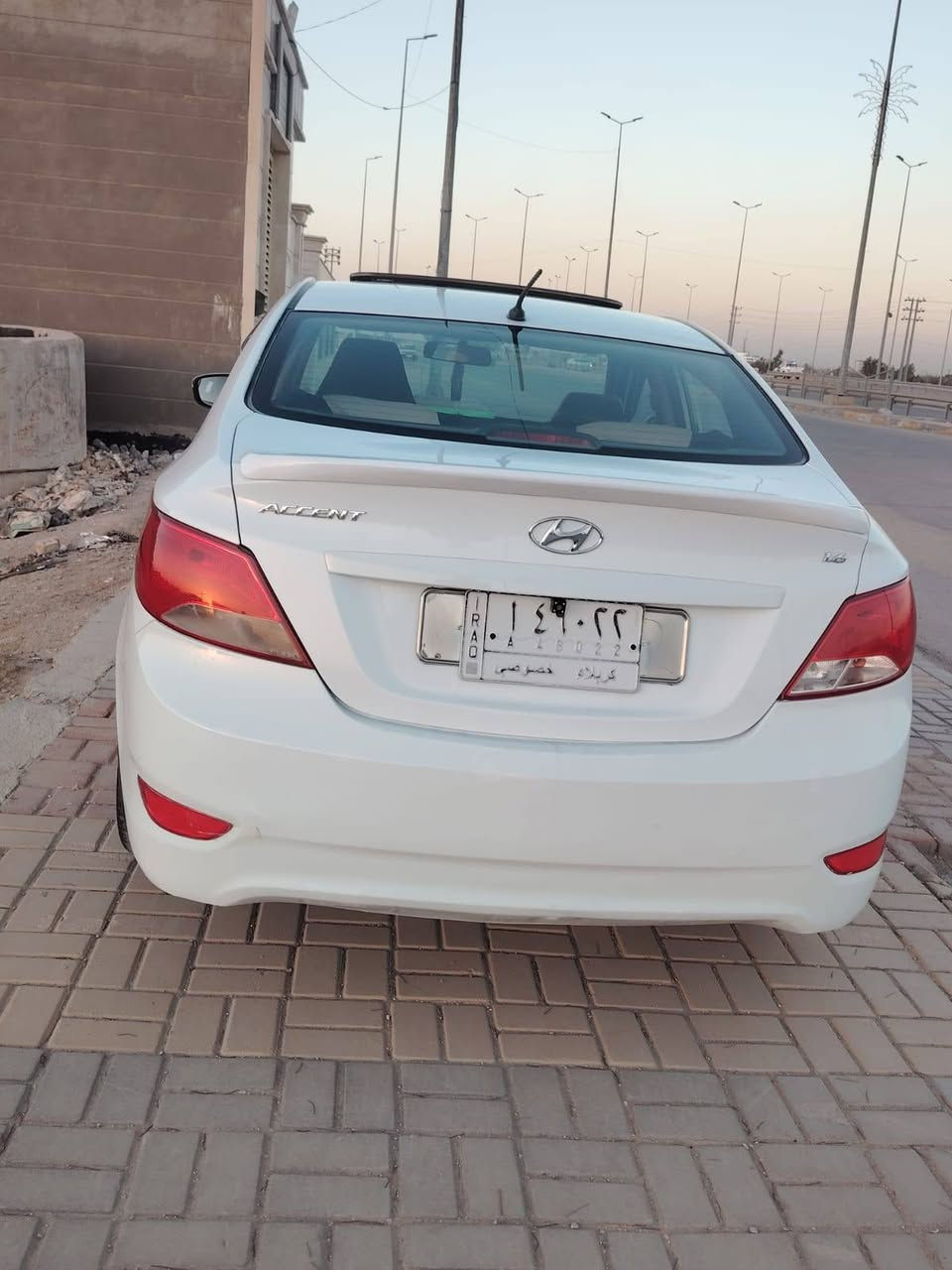 سلام عليكم سياره نوع اكسنت موديل 2016 خليجيه مكينه 1600 مكينه وكير وحداديه وتبريد وتخم تاير مكفوله العنوان كربلاء السعر 95 وبيها مجال رقم الهاتف ***********
