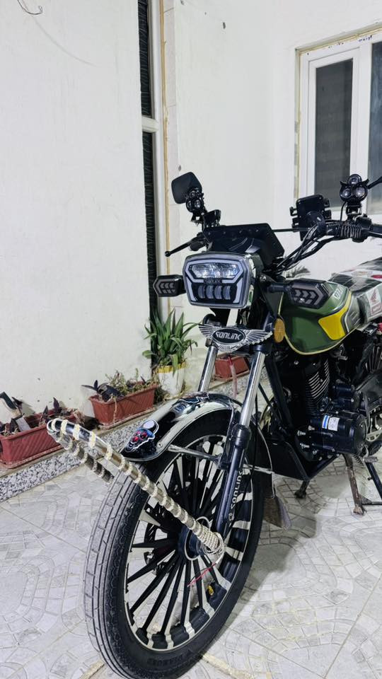 السلام عليكم دراجة سونك موديل 25 محرك 200 دراجة فور الرقم*********** السعر900  بي      مجال
