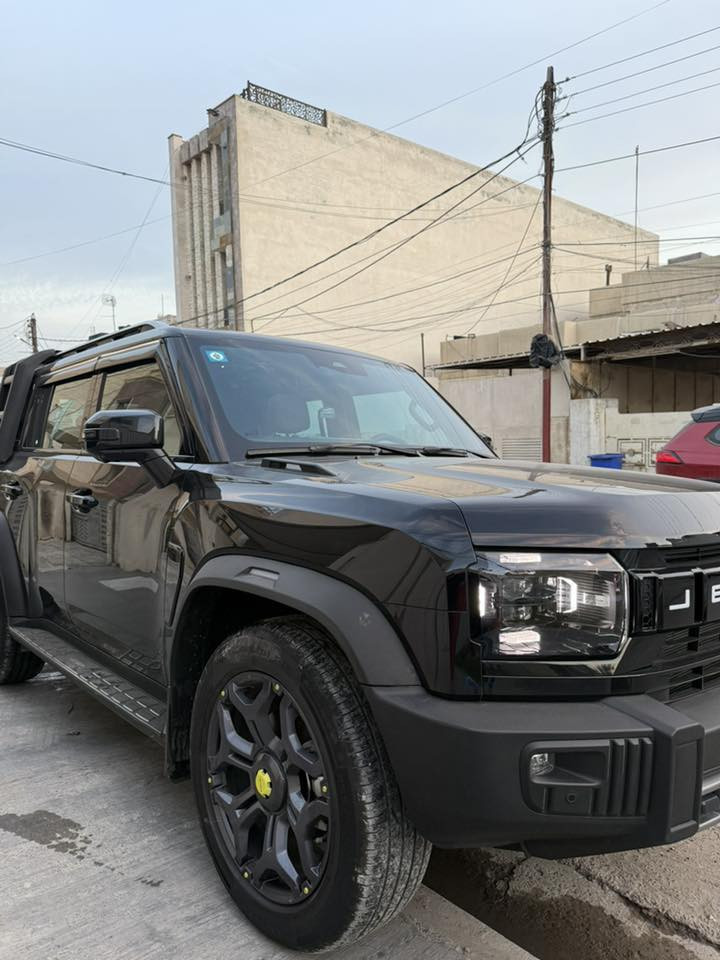 جيتور T2 للبيع
• الموديل: 2025
 • المحرك: 2.0 لتر بنزين، 4 سلندر مع توربو
 • القوة: حوالي 251–254 حصان تقريبًا
 • العزم: ~390 نيوتن-متر
 • ناقل الحركة: أوتوماتيك
 • نظام الدفع: دفع رباعي (AWD)  
-
ماشي 22 داخل الضمان و عليها اضافات 
-
سعر 38 مليون 
-
***********
