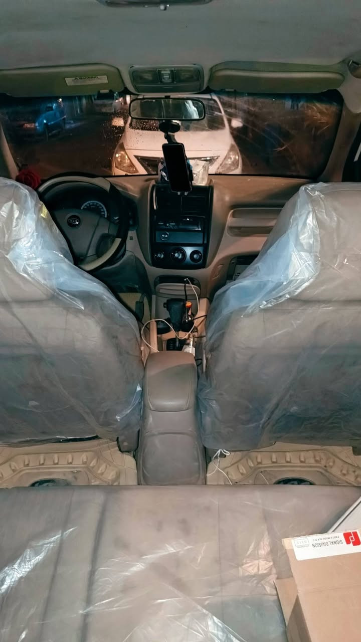 سلام عليكم للبيع او مراوس
كيا سبورتج ادوات موديل 10 بانزين سته سلندر 2700 كير محرك جدد كشرها نضيف مكانها نجف.  يفضل مراوس السعر 45 وبيها مجال


**إذا كنت صاحب هذا الإعلان وتريد حذفه لأي سبب، رجاءا أرسل رسالة إلى الدعم الفني**