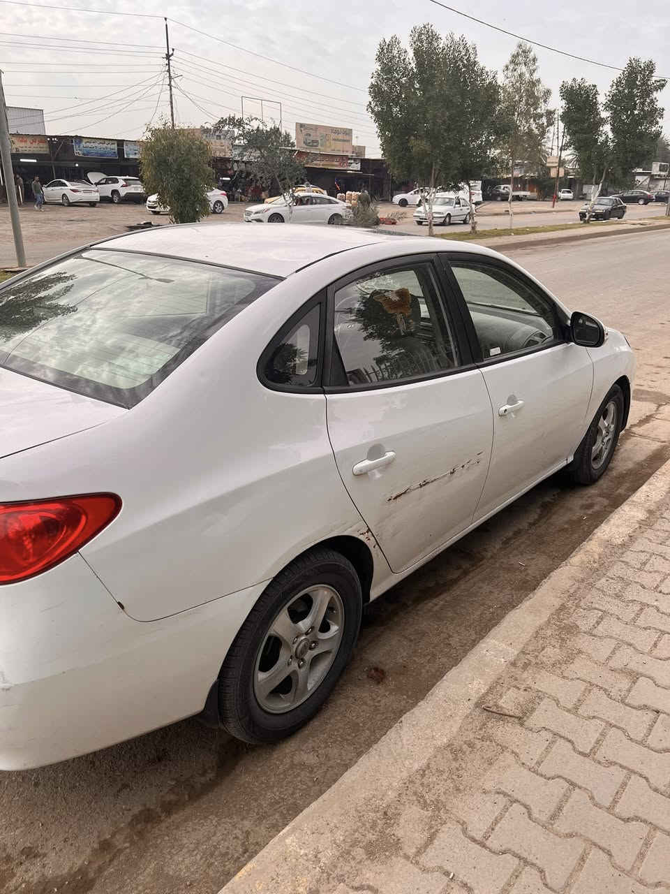 السلام عليكم 
النترا 2011 خليجي  رقم بغداد
مكفوله من الصبغ عدا شبر بقبق الصندوق موضح بالسونار
بيه طغه بالباب الخلفي بعده ماصلح موضحه  بالصور
السعر ١٠٩وبيها مجال بسيط
مكان السياره بغداد ناحيه الرشيد
***********
